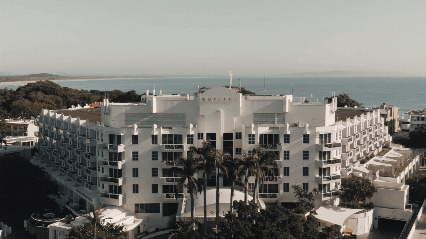 Alternating Gif of a couple enjoying themselves at Sofitel Noosa Pacific Resort